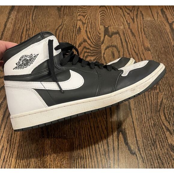 Athletic_Shoes